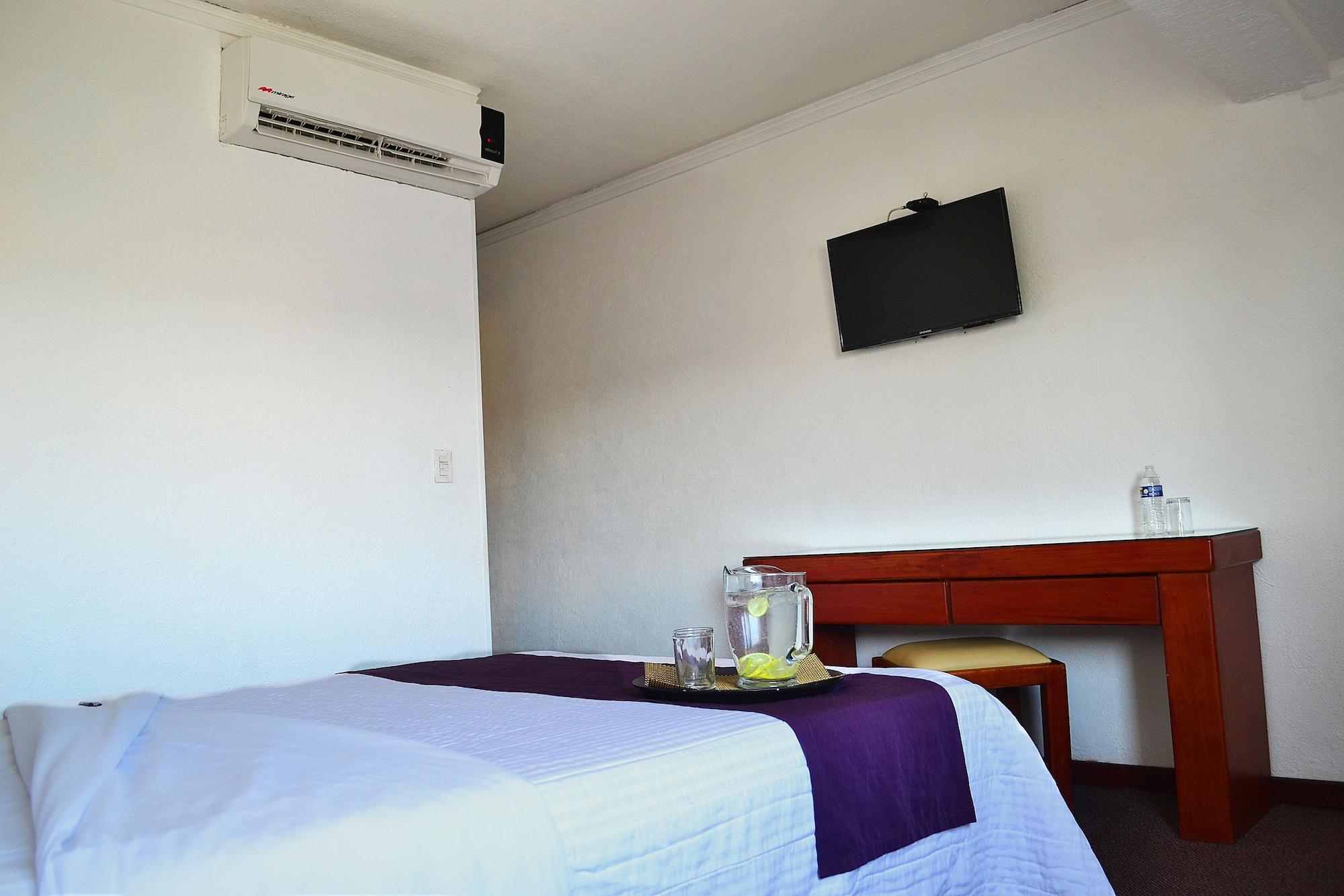 Hotel Campestre Inn 莱昂 外观 照片